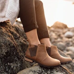 Sorel Emelie Chelsea Waterproof Boots - Women's 8